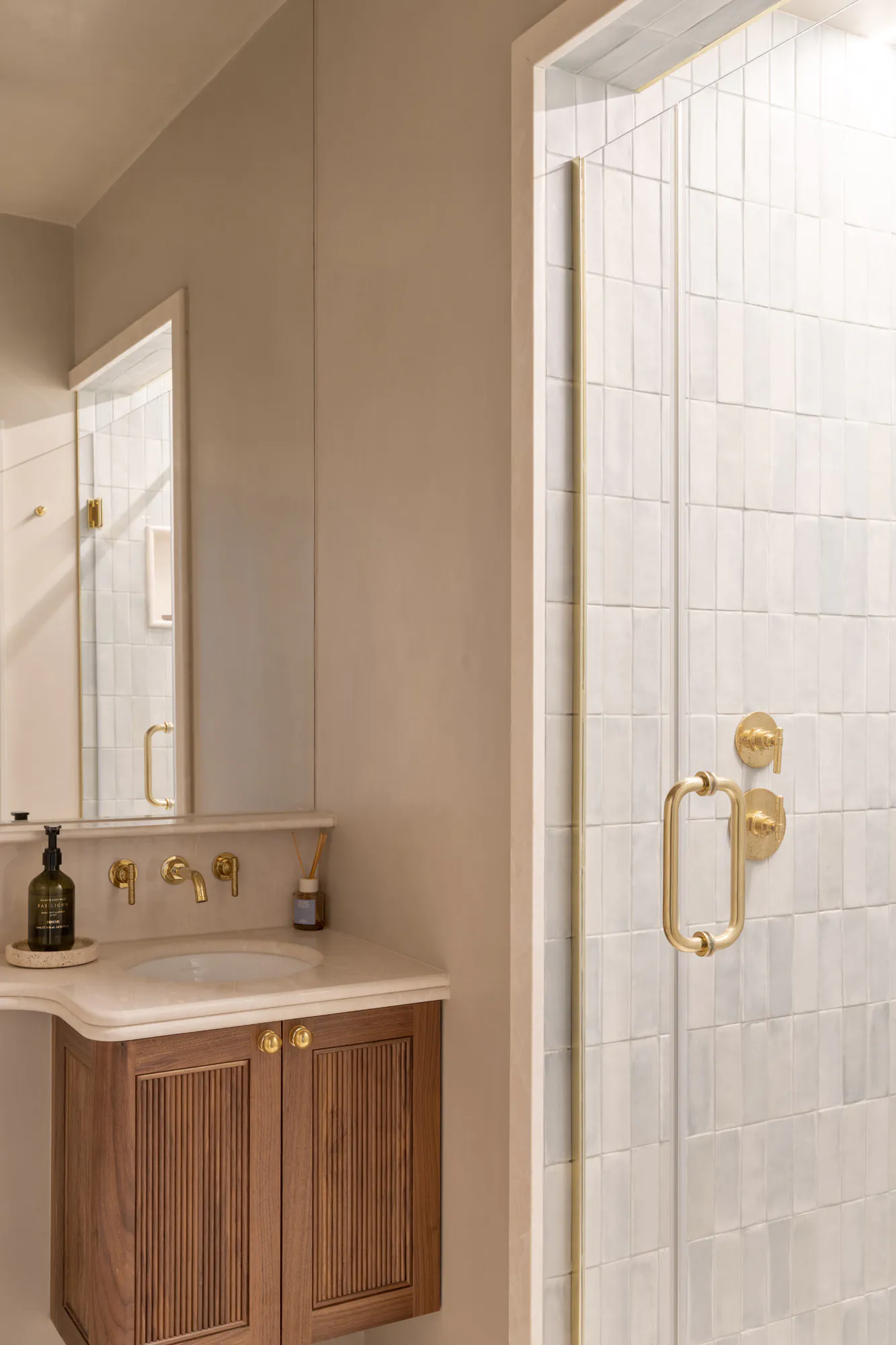 Queens-Gate-Apartment-For-Rent-Cornwall-Gardens-19_Lo