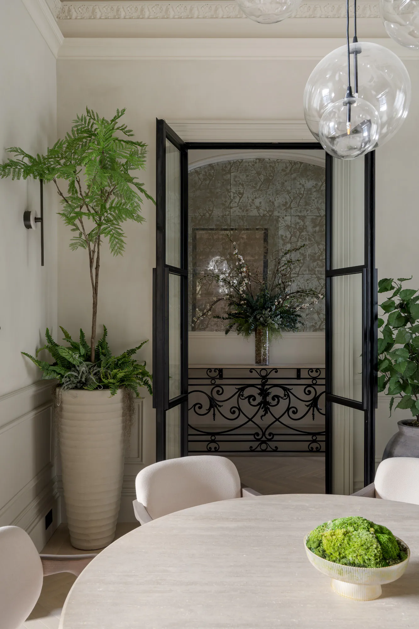 Queens-Gate-Apartment-For-Rent-Cornwall-Gardens-6_Lo