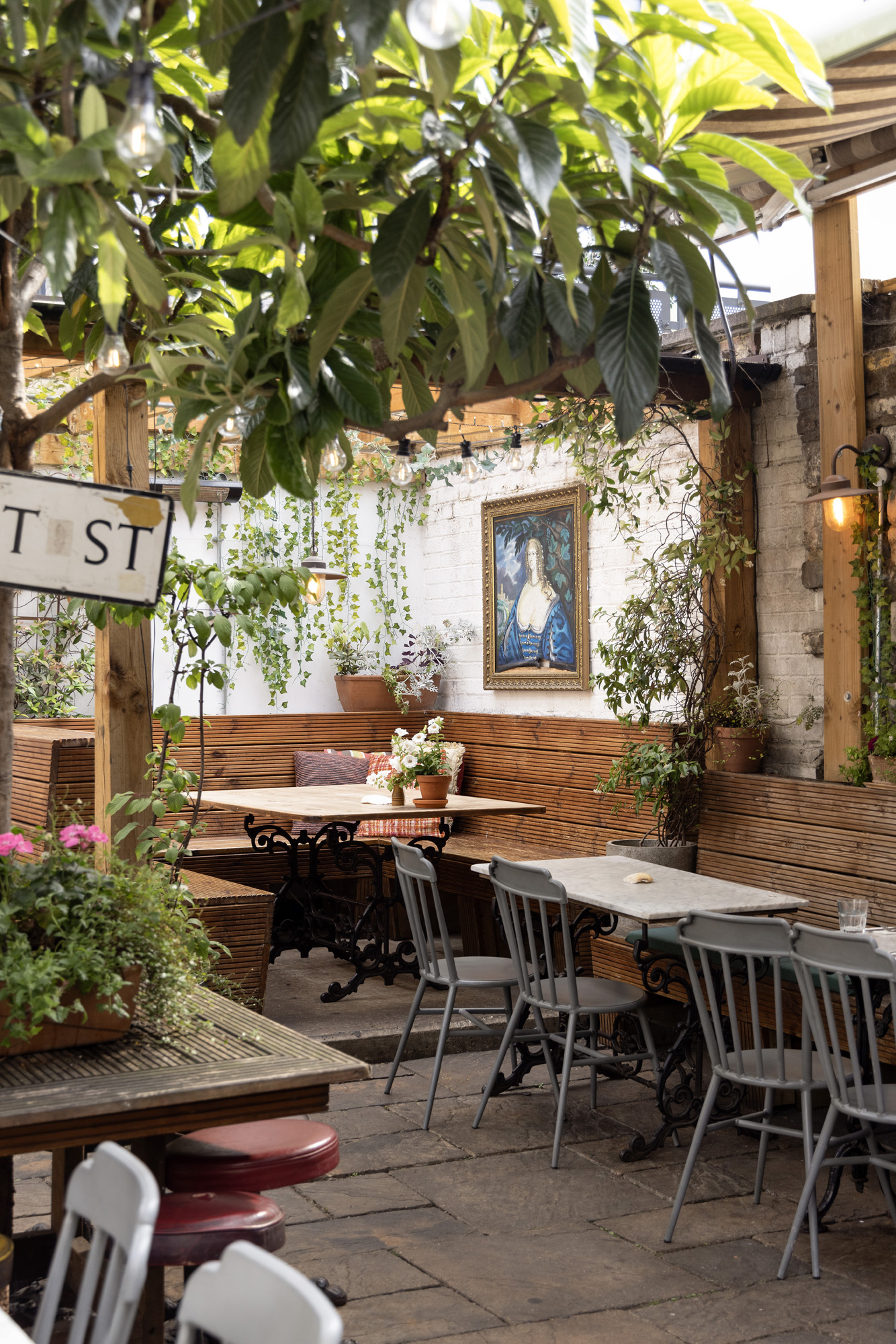 ‘s-Park-Area-Guide-Best-Restaurants-Bars-Parlour-6