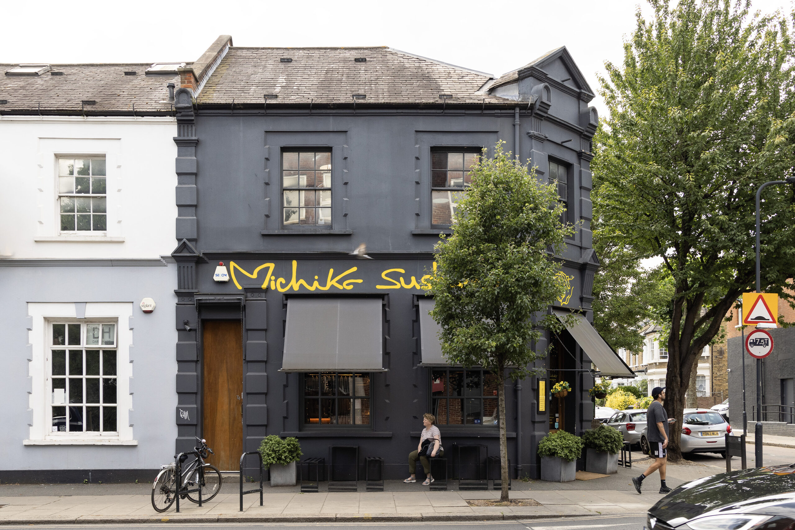 ‘s-Park-Area-Guide-Best-Restaurants-Michiko-Sushino