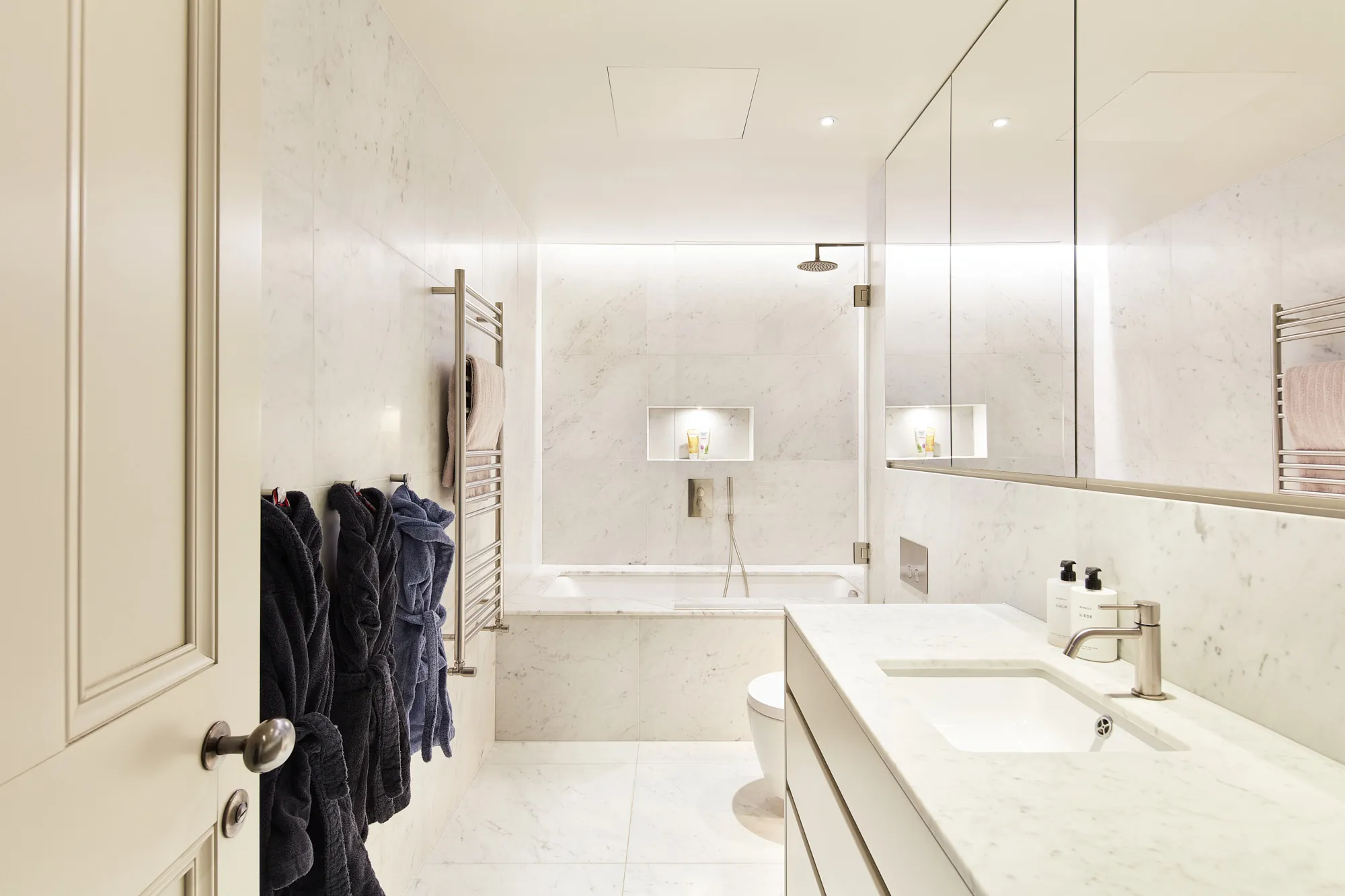 Short-Term-Rental-Notting-Hill-Arundel-Gardens-Interior-Desi (59)