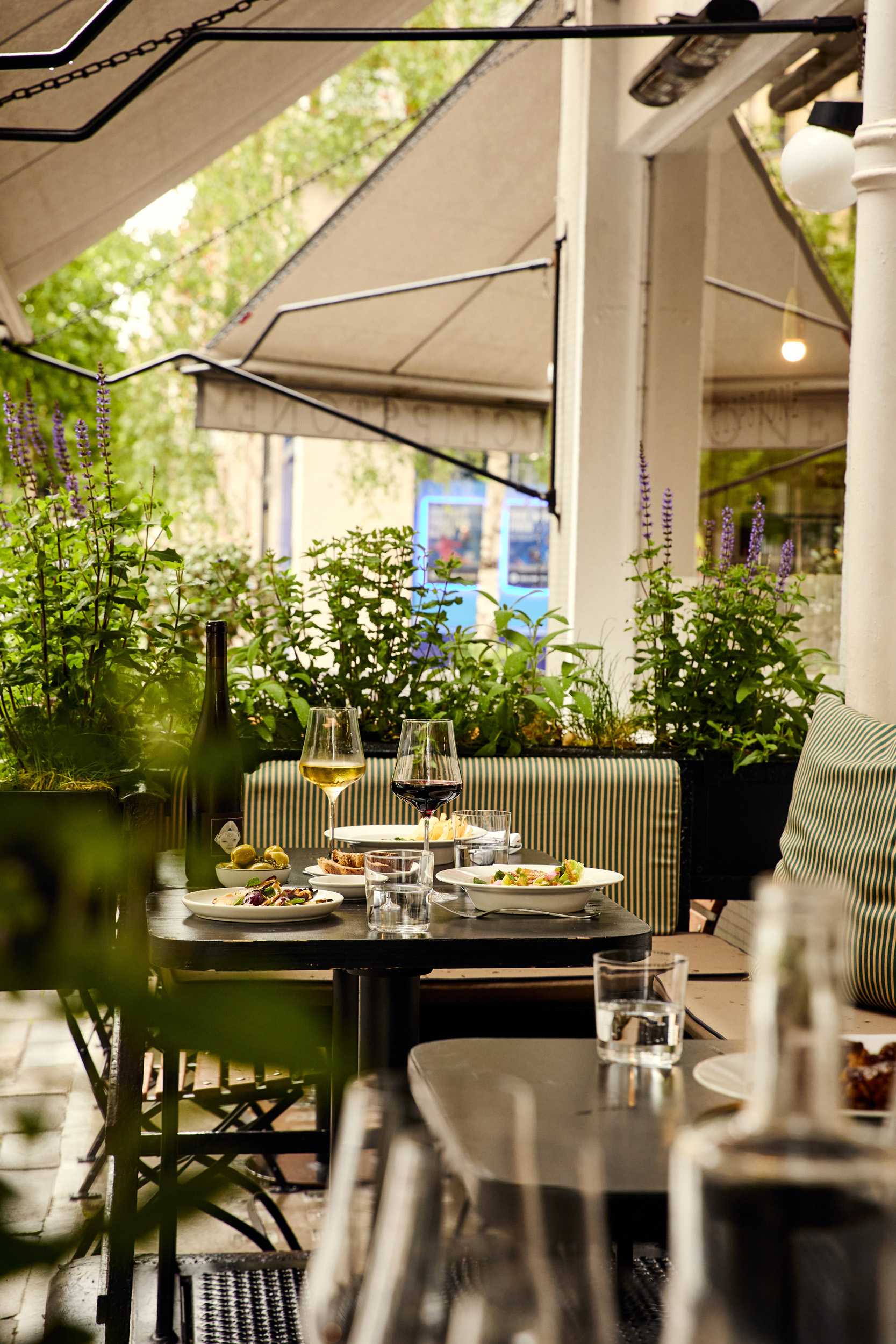 Soho-Fitzrovia-Area-Guide-London-Best-Restaurant-Clipstone (37)