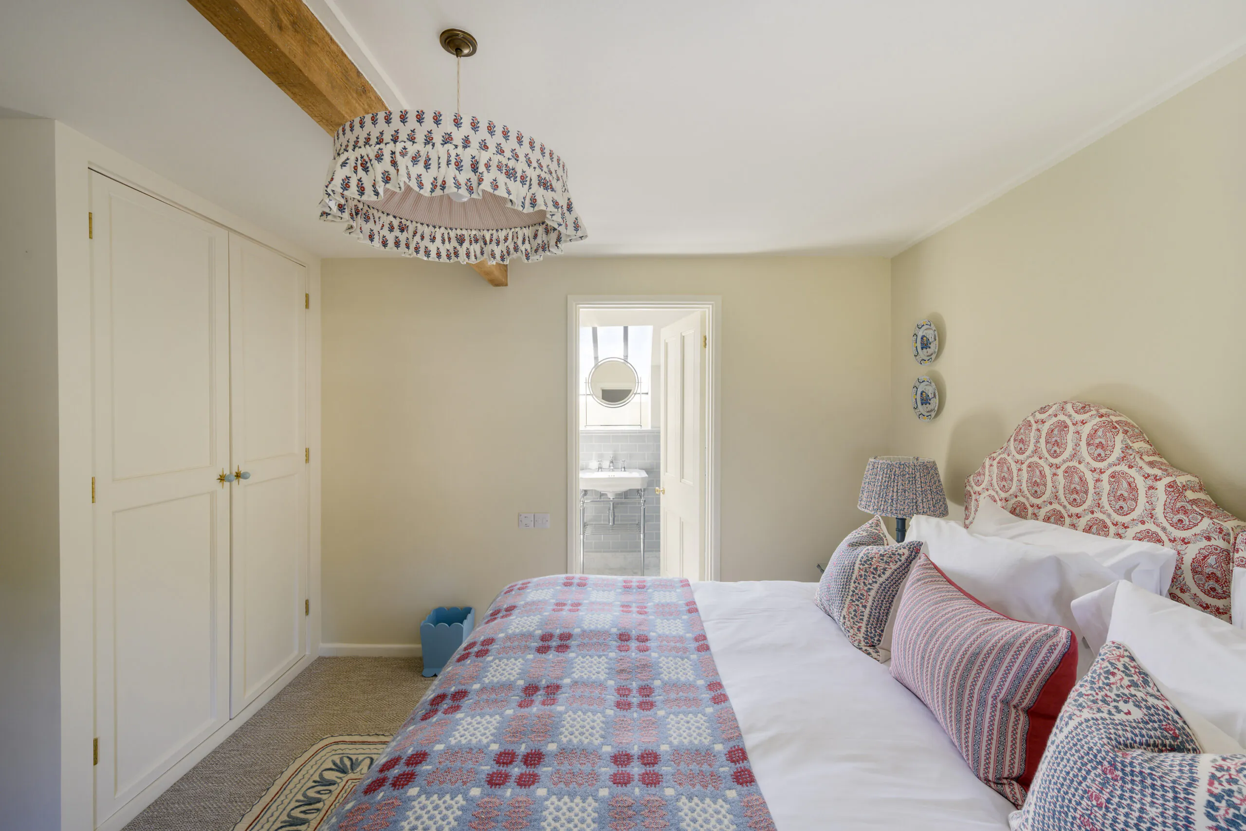 Somerset-House-For-Rent-Winterbourne-111_Lo