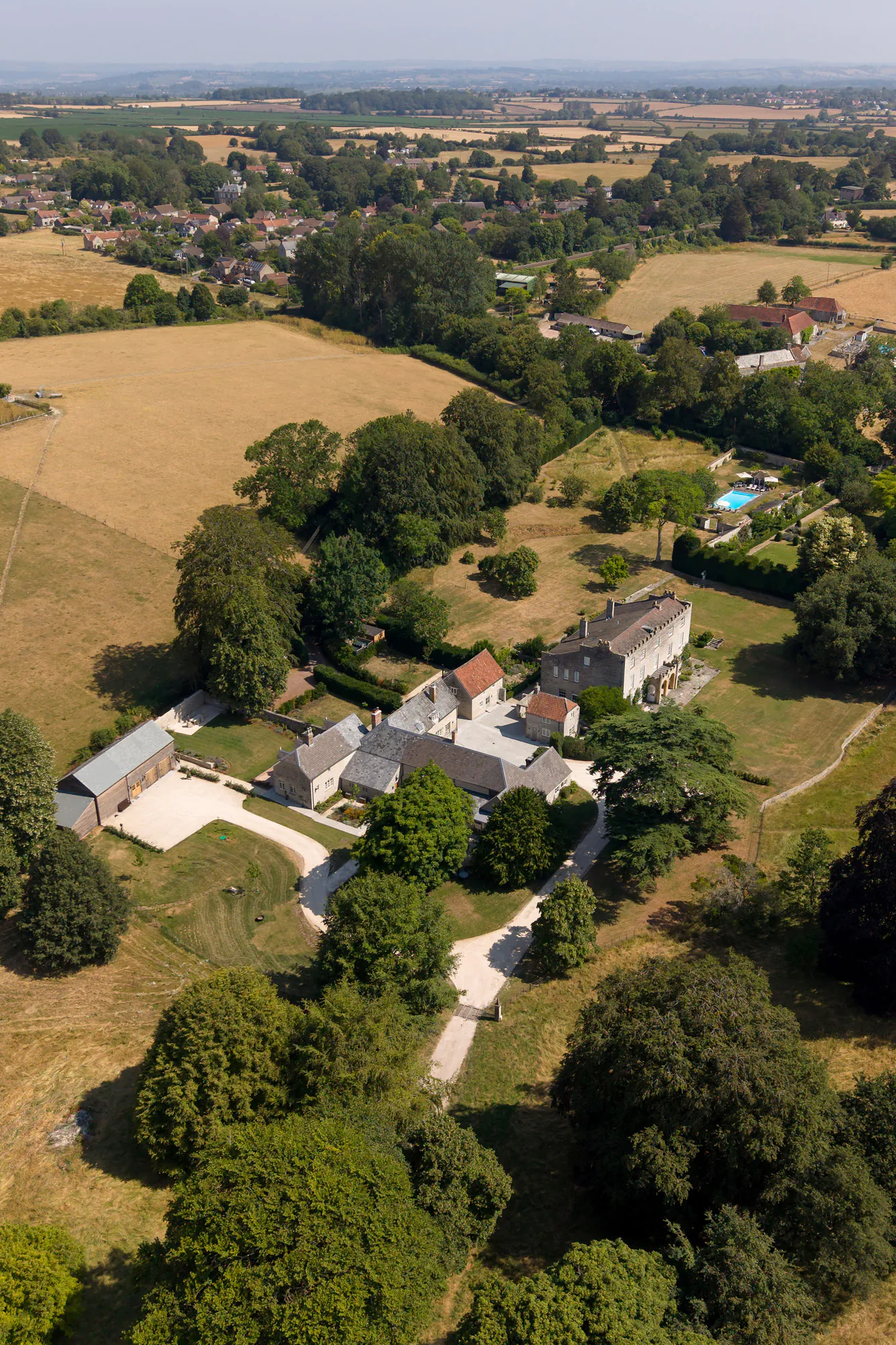 Somerset-House-For-Rent-Winterbourne-11_Lo_