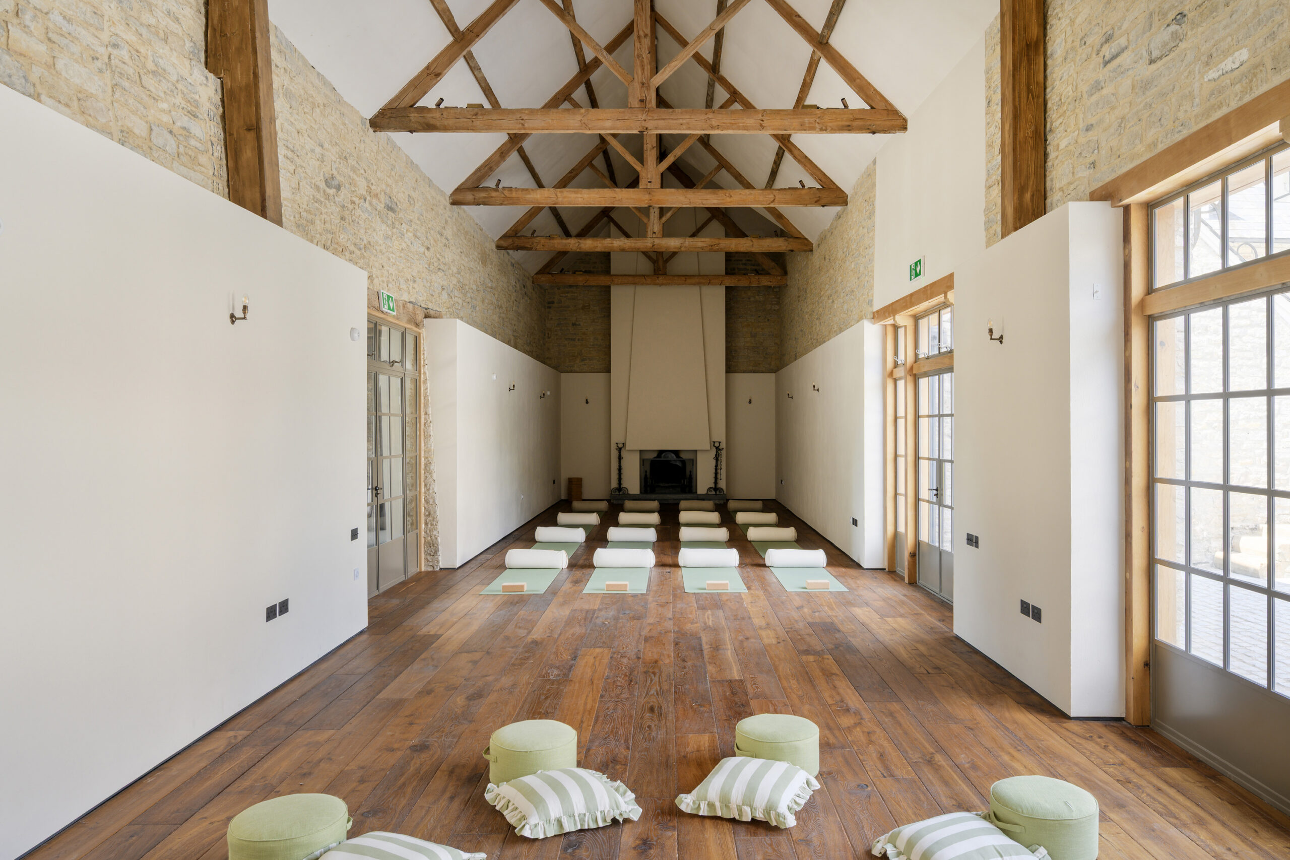 Somerset-House-For-Rent-Winterbourne-168_Lo