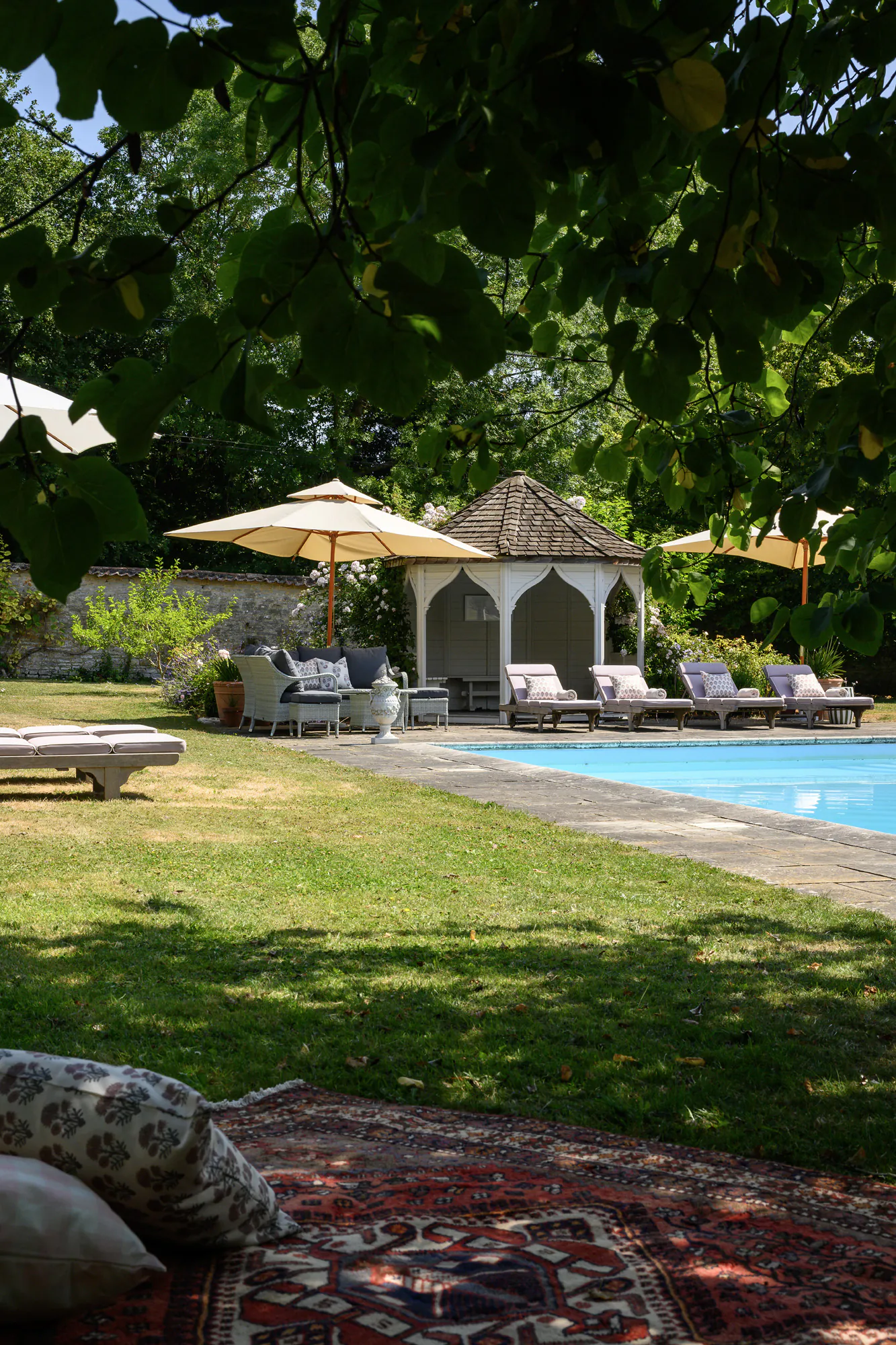 Somerset-House-For-Rent-Winterbourne-58_Lo