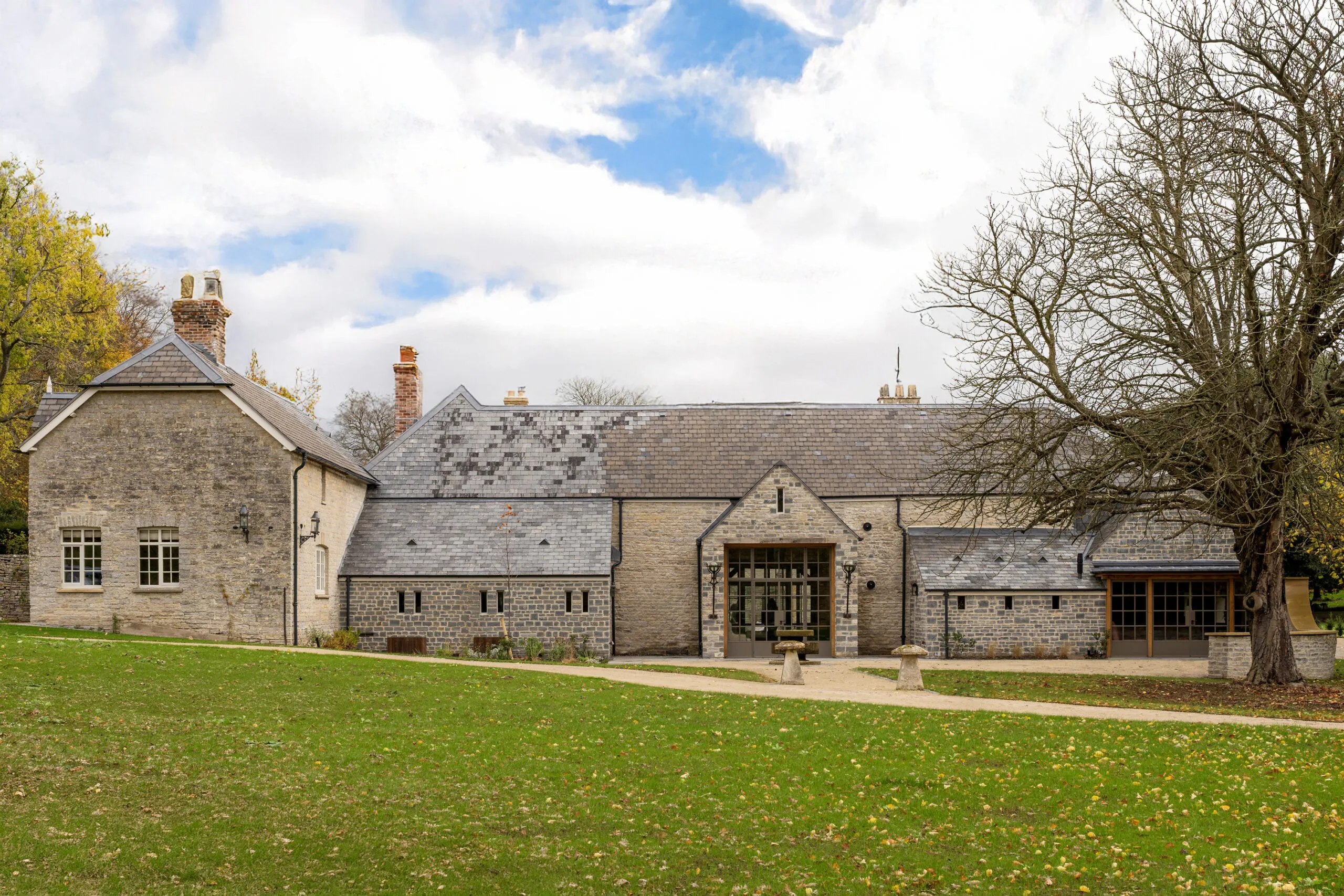 Somerton-House-For-Rent-The-Court-11_Lo