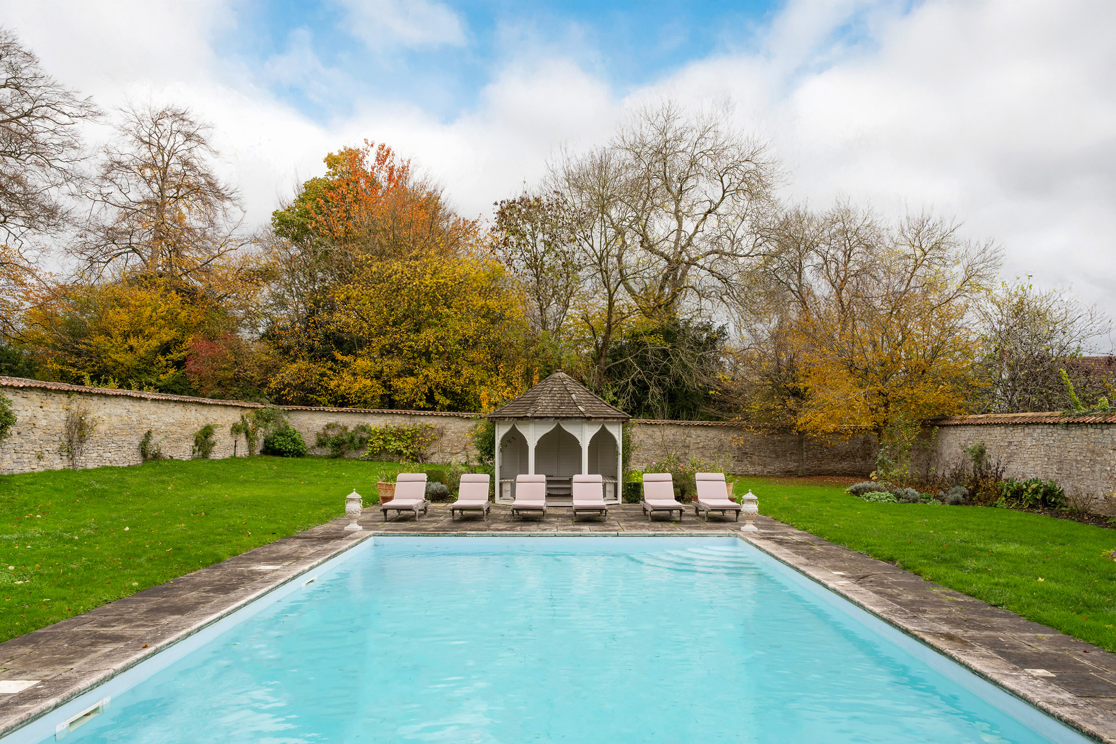 Somerton-House-For-Rent-The-Court-29_Lo