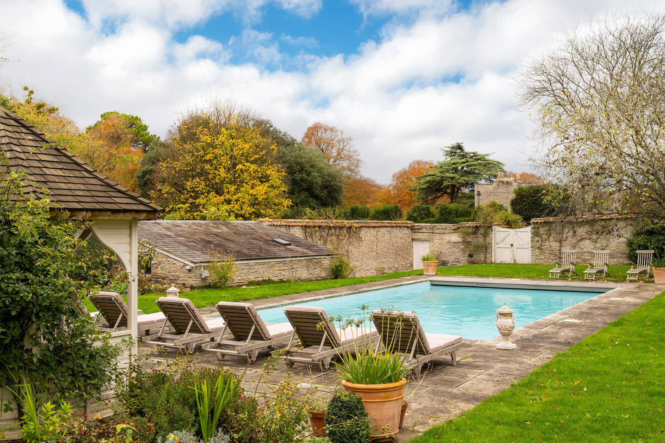 Somerton-House-For-Rent-The-Court-33_Lo