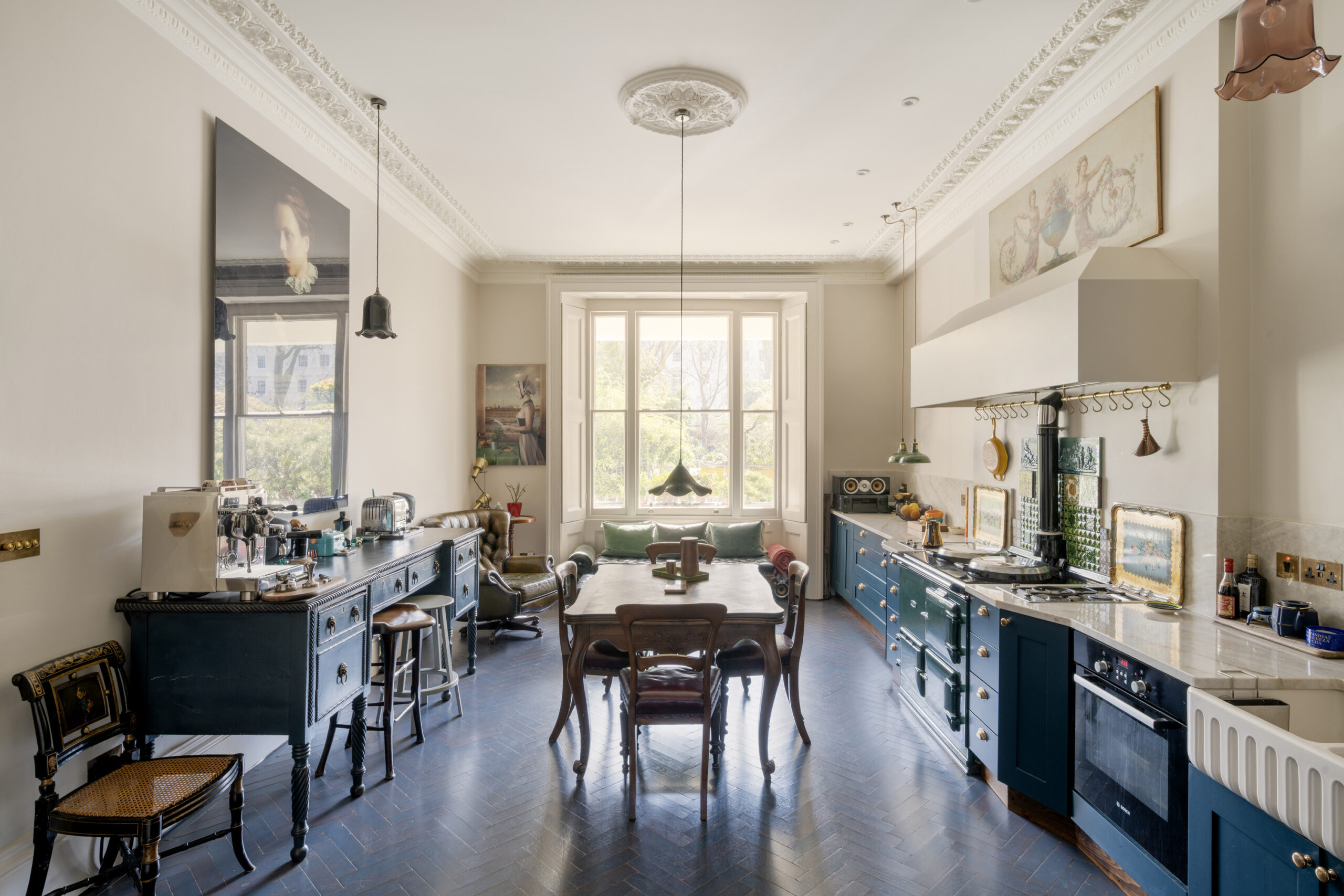 Victoria-House-For-Rent-Eccleston-Square-29_Lo