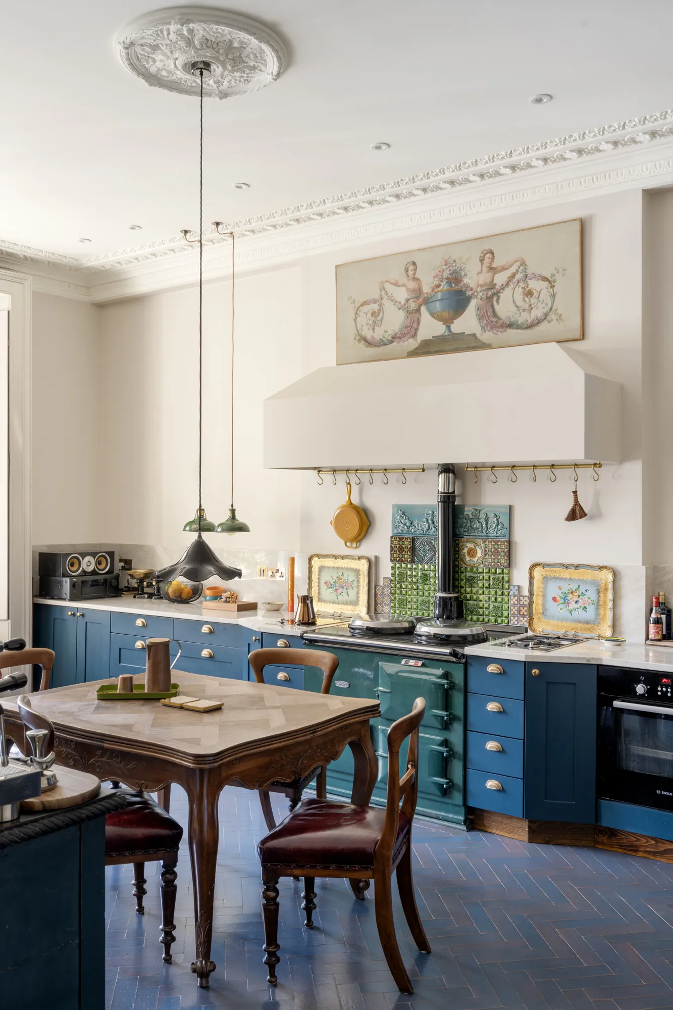 Victoria-House-For-Rent-Eccleston-Square-37_Lo