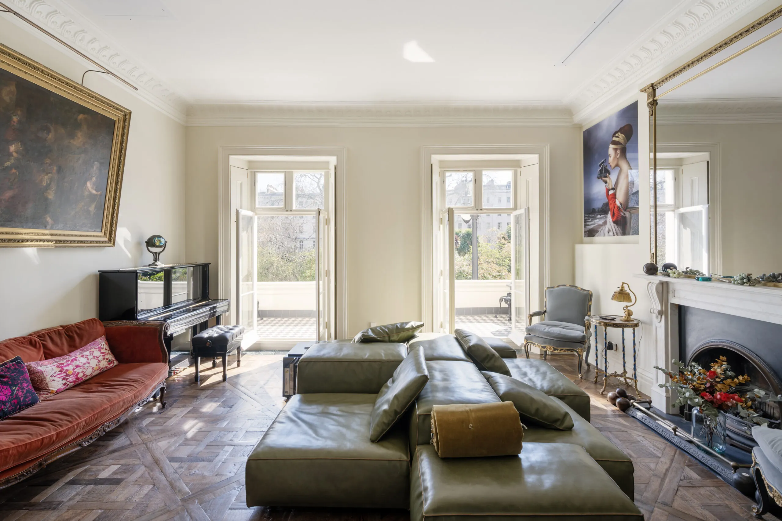 Victoria-House-For-Rent-Eccleston-Square-39_Lo