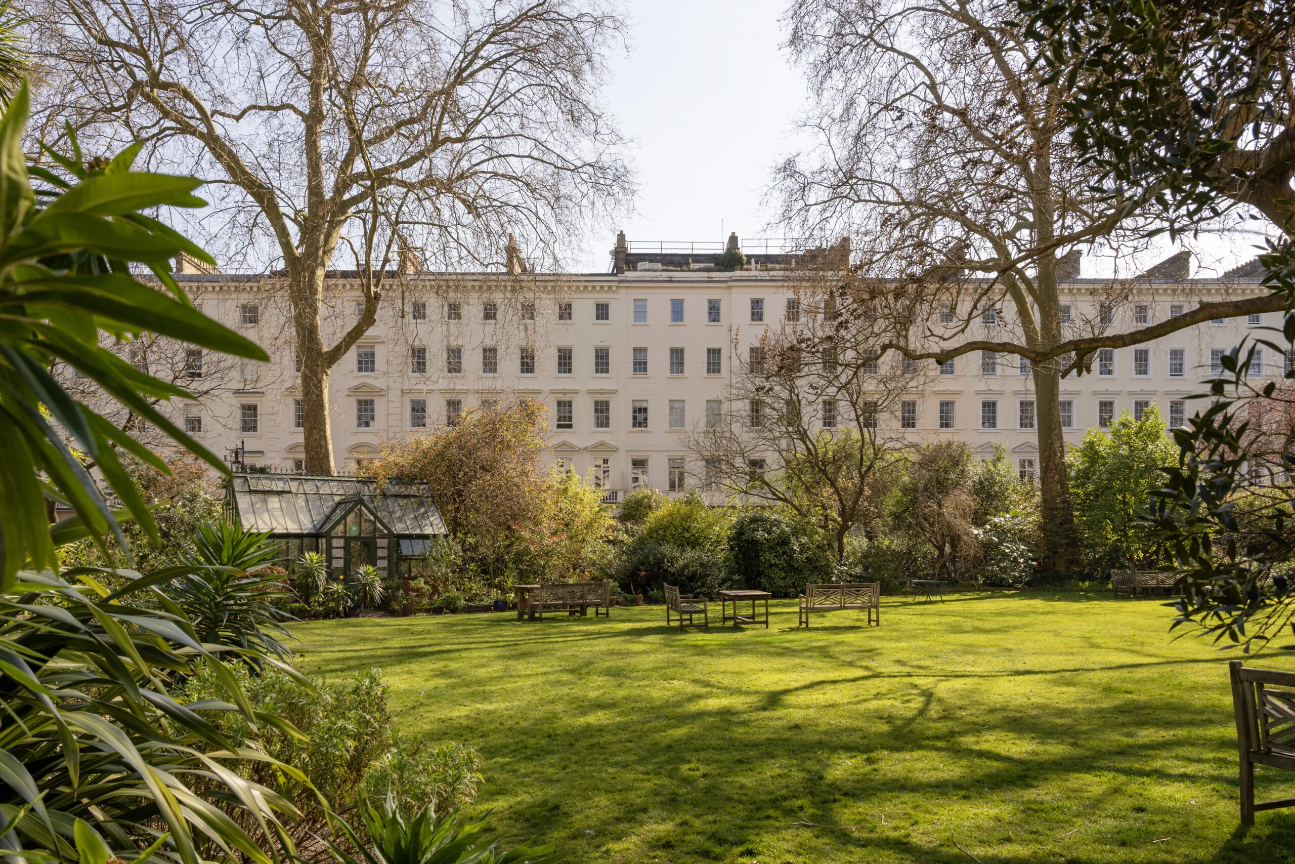 Victoria-House-For-Rent-Eccleston-Square-49_Lo