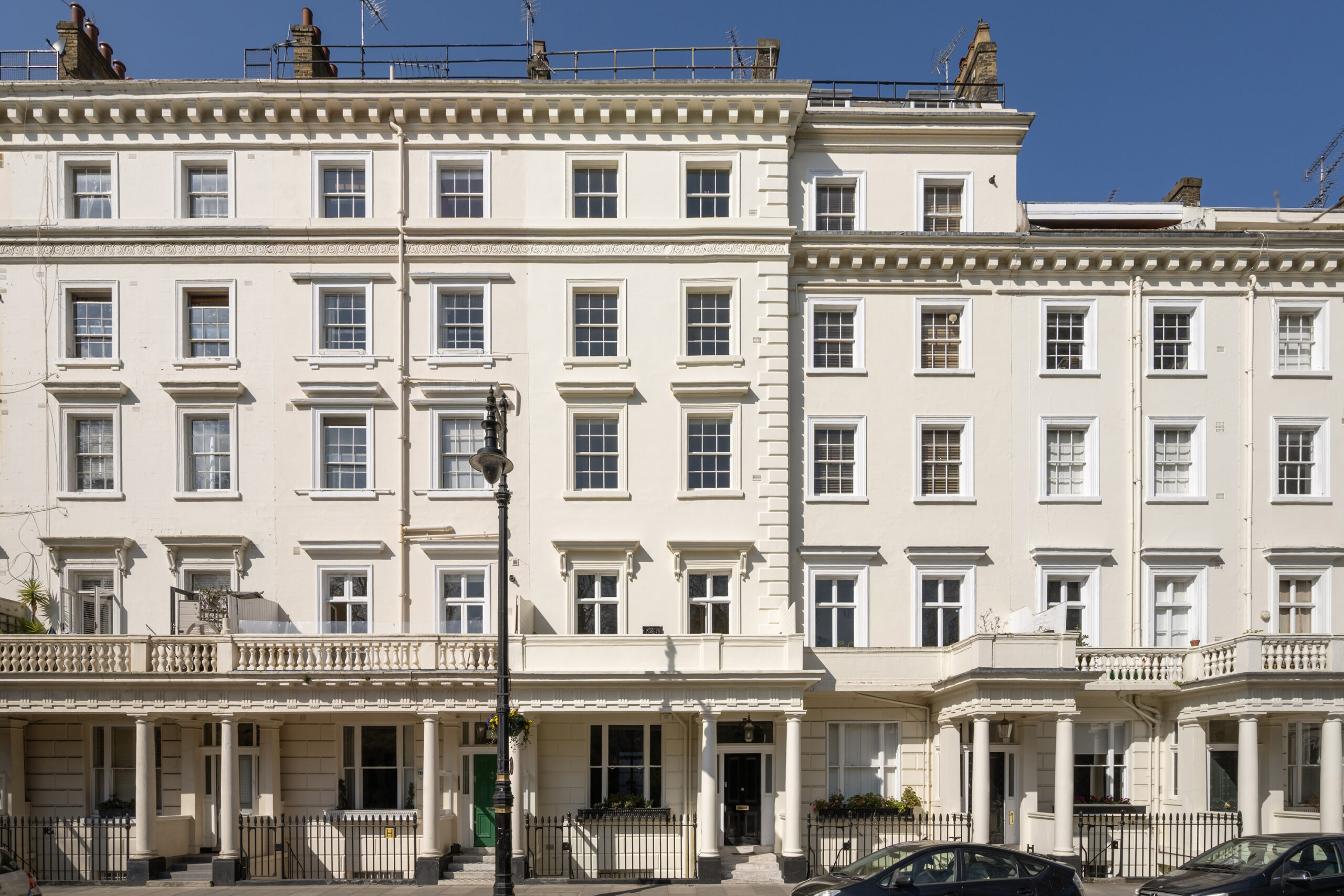 Victoria-House-For-Rent-Eccleston-Square-59_Lo