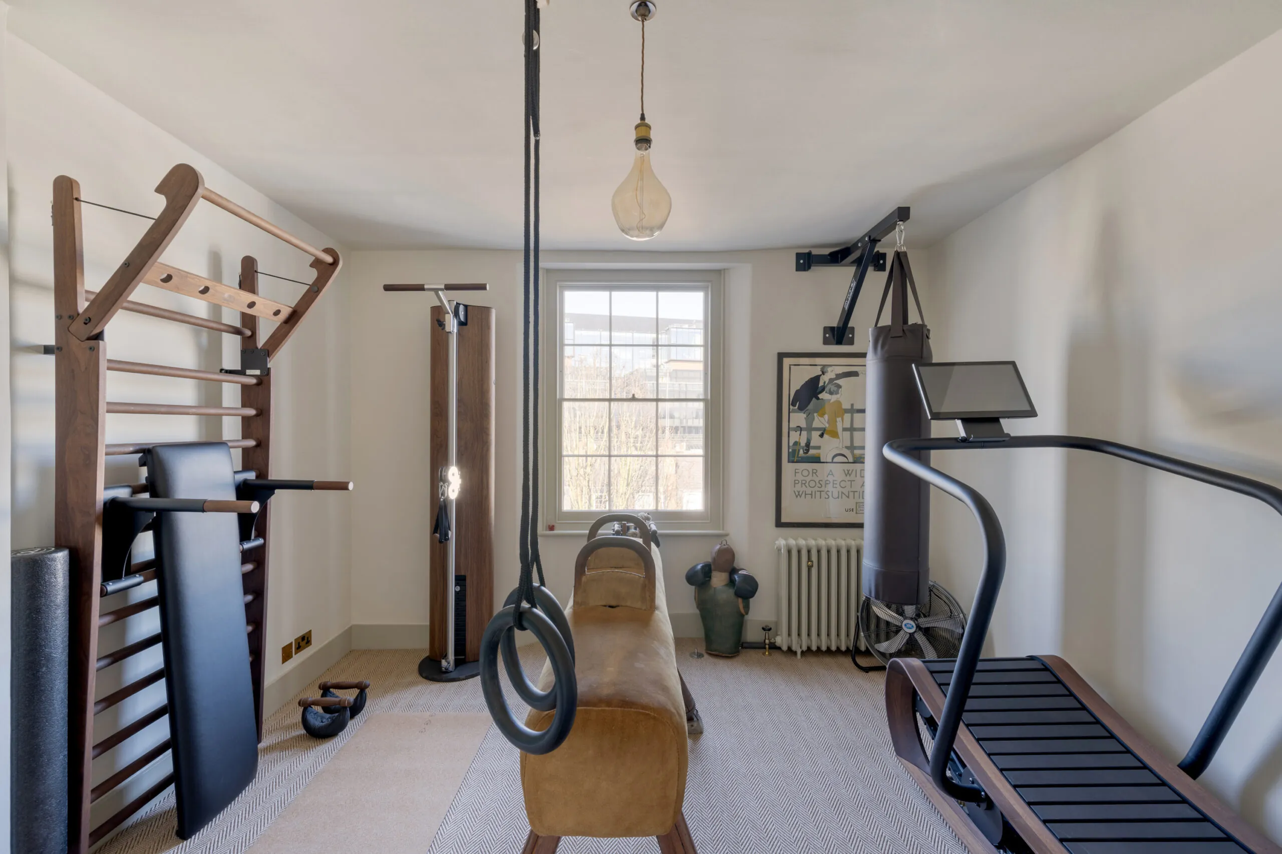 Victoria-House-For-Rent-Eccleston-Square-7_Lo