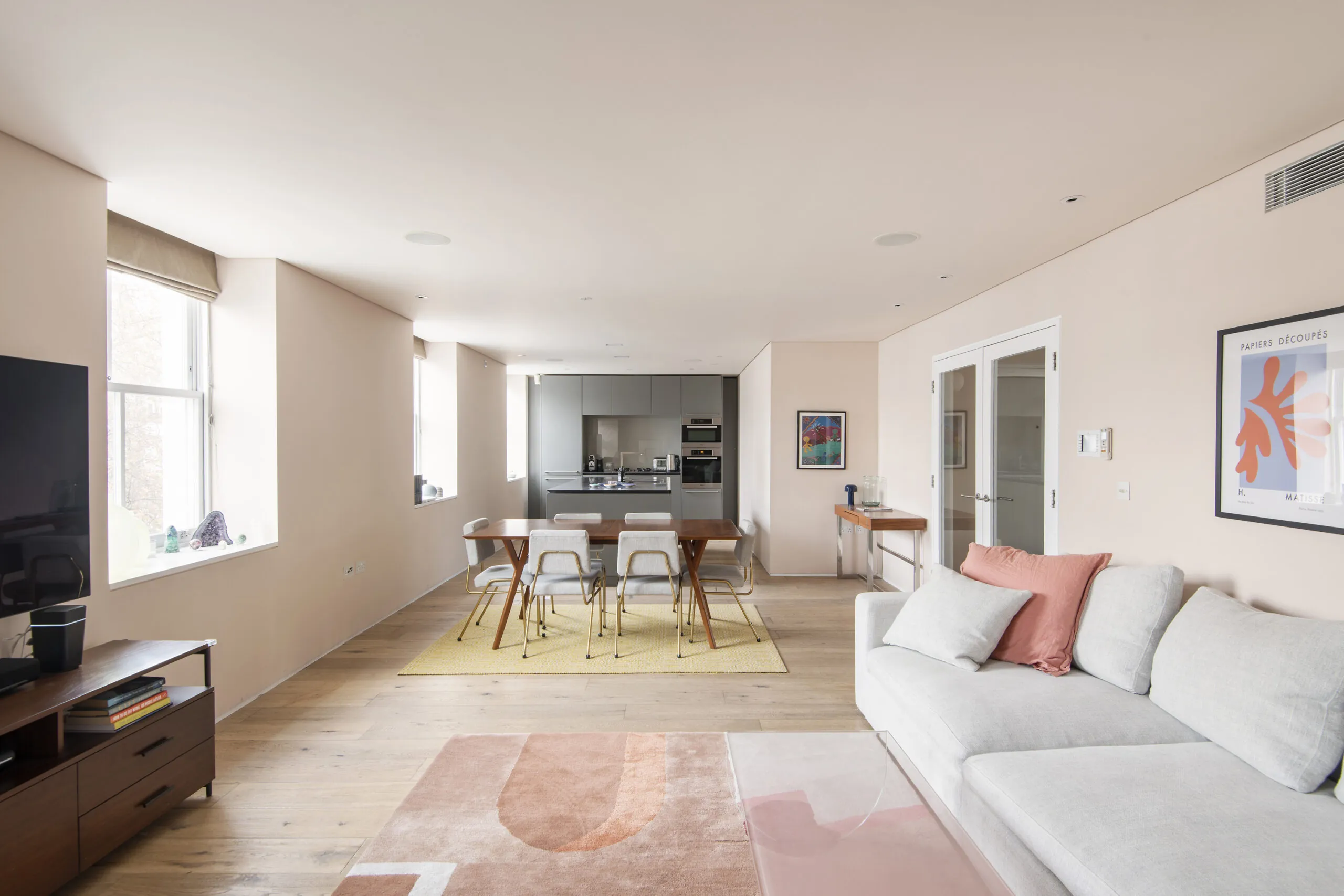 Domus Stay -Apartment-For-Rent-St-Stephens-Gardens-14_Lo