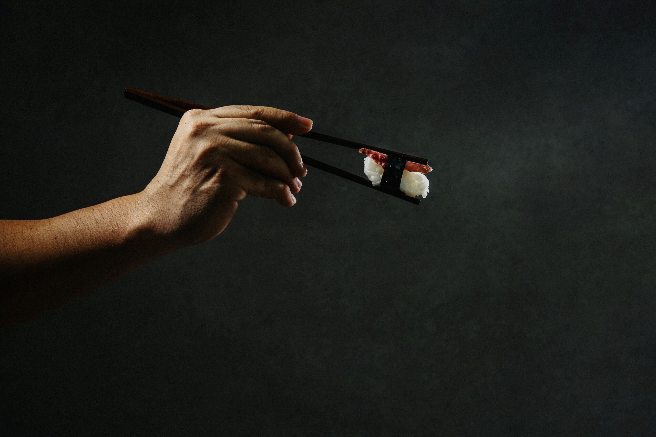 domus-stay-Knightsbridge-area-guide-best-restaurant-zuma-douglas-lopez-vlx0BwZlUXQ-unsplash-scaled