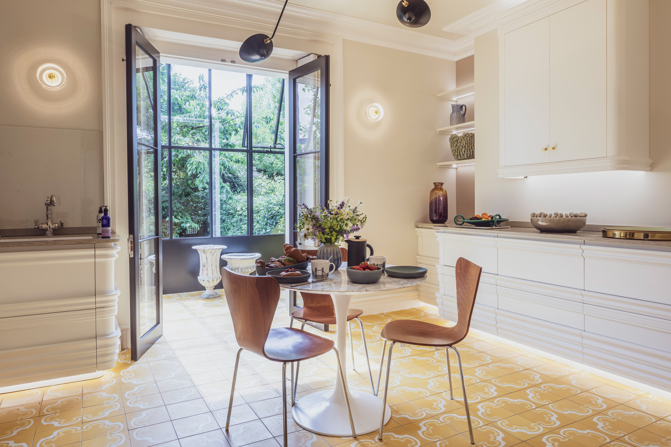 At home with designer Juliette Sherwood3
